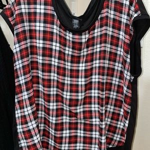 Torrid red crepe plaid top size 2